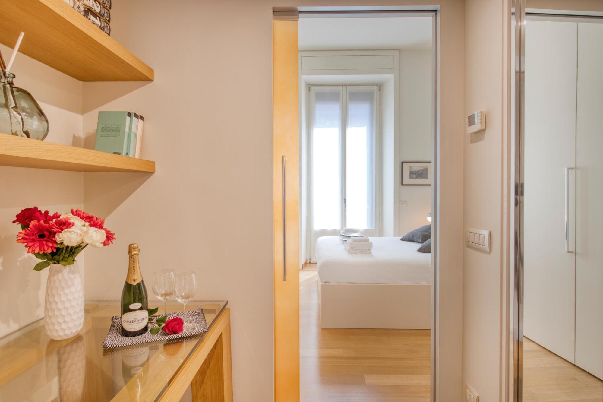 Sempione, 51 Ampio E Luminoso Apartment Milan Exterior photo